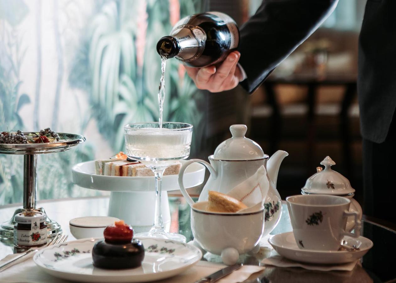 Hotel Rosewood Vídeň Exteriér fotografie Afternoon tea at the Ritz